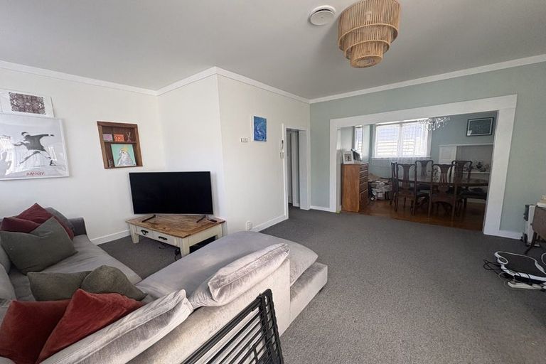 Photo of property in 3 Smale Terrace, Hospital Hill, Napier, 4110