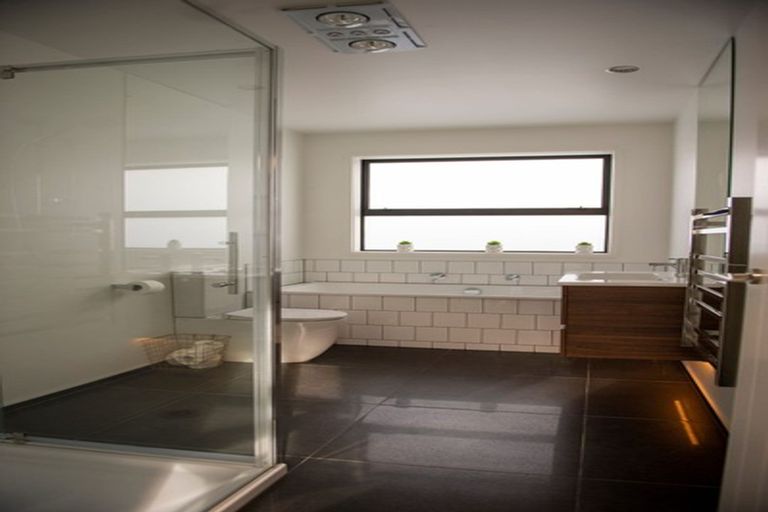 Photo of property in 18 Okataina Street, Pyes Pa, Tauranga, 3112