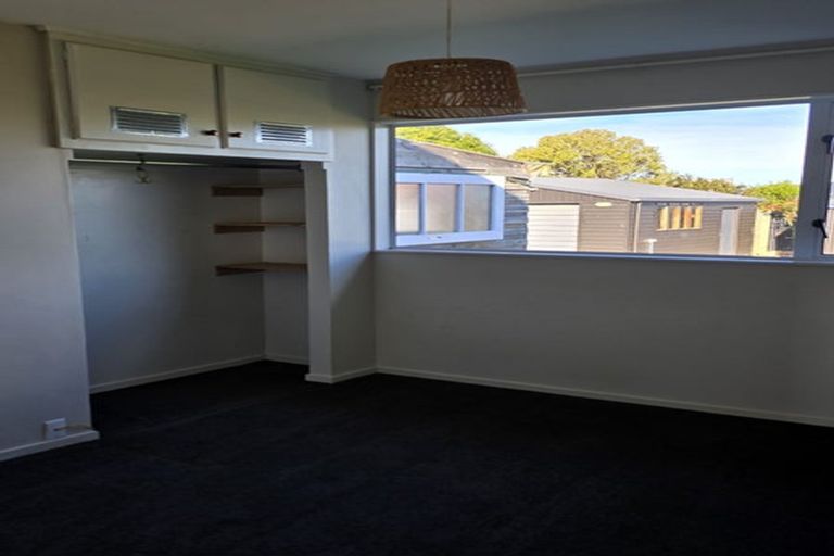 Photo of property in 22 Amberley Beach Road, Amberley, 7410