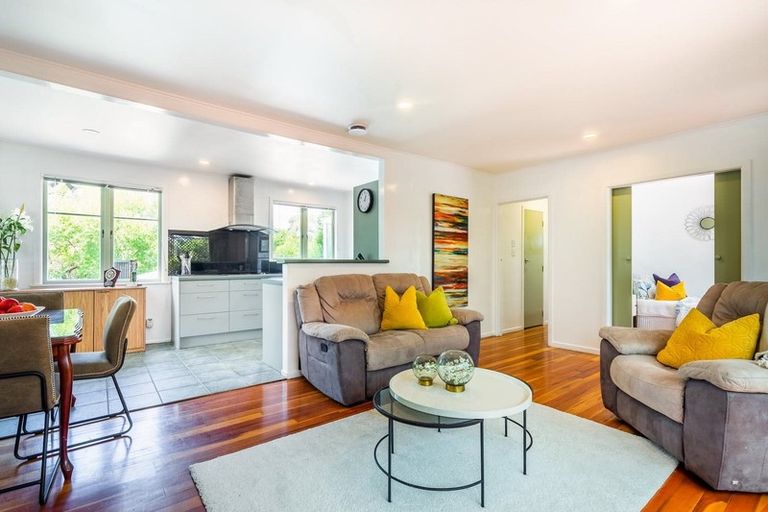 Photo of property in 90 Monarch Avenue, Hillcrest, Auckland, 0627