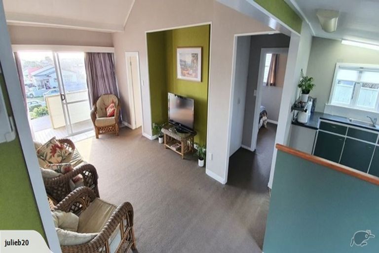 Photo of property in 14 Matai Street, Castlecliff, Whanganui, 4501