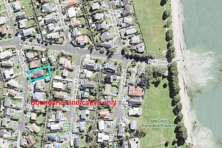 Photo of property in 5 Ngatira Place, Snells Beach, 0920