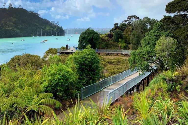 Photo of property in 81c Hobsonville Point Road, Hobsonville, Auckland, 0616