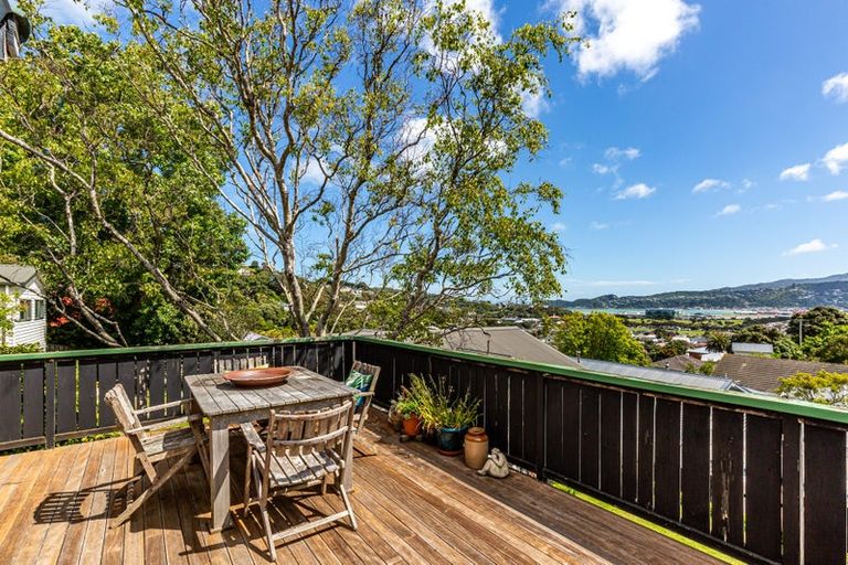 Photo of property in 2 Beacon Hill Road, Miramar, Wellington, 6022