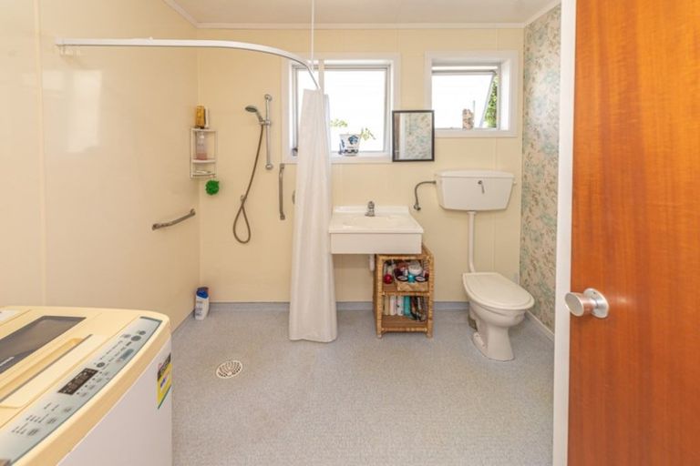 Photo of property in 2/234 Heads Road, Gonville, Whanganui, 4501