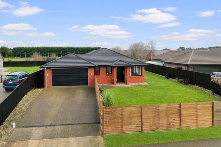 Photo of property in 98 Hoffman Court, Waikiwi, Invercargill, 9810