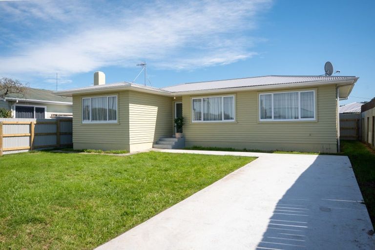 Photo of property in 21 Holyrood Street, Taradale, Napier, 4112