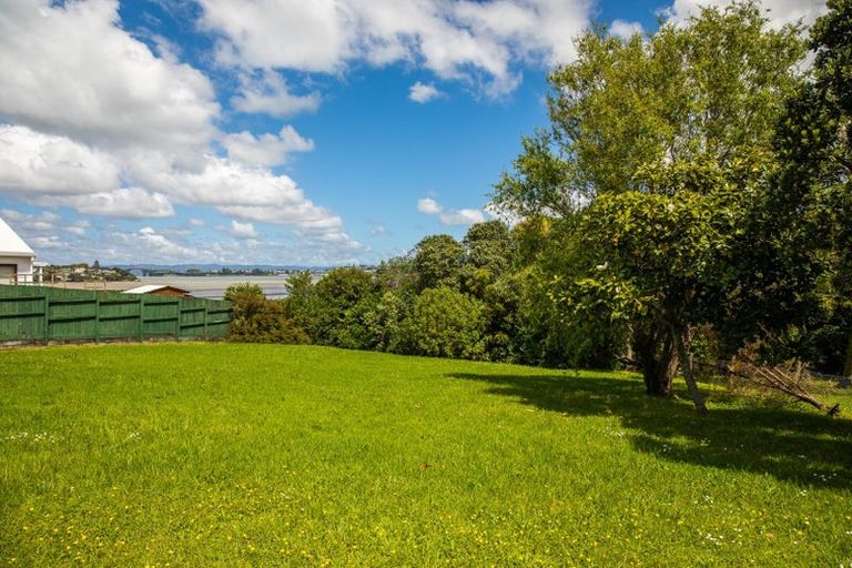 Photo of property in 47 Hillary Crescent, Belmont, Auckland, 0622