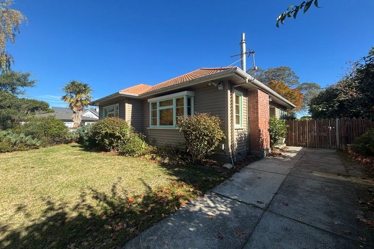 Photo of property in 41 Hawford Road, Opawa, Christchurch, 8023