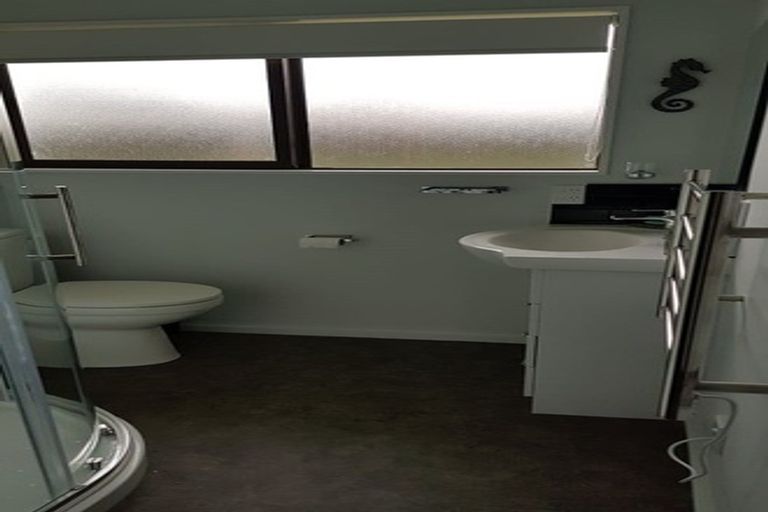 Photo of property in 32 Whitworth Road, Utuhina, Rotorua, 3015