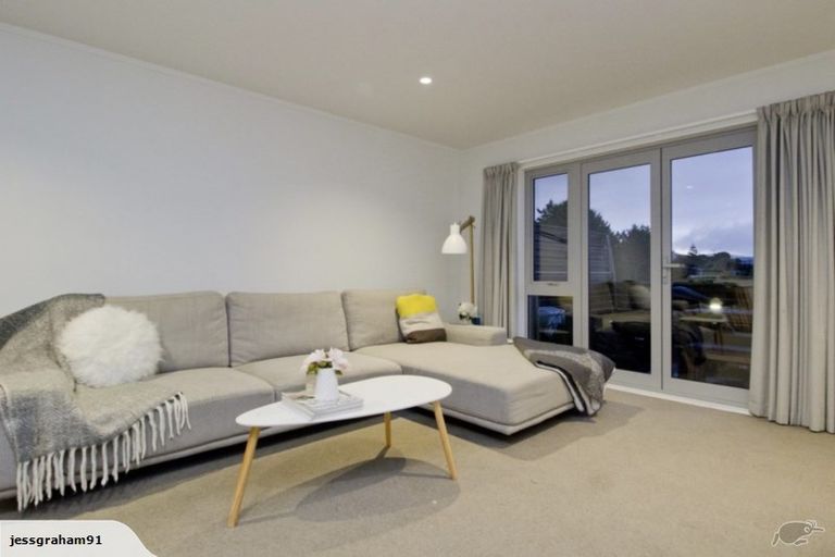 Photo of property in 5/8 Middleton Road, Johnsonville, Wellington, 6037