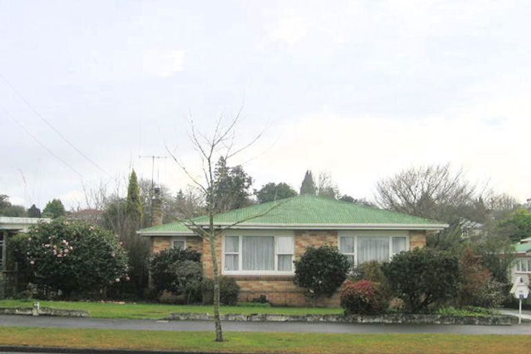 Photo of property in 40 Mount View Road, Melville, Hamilton, 3206