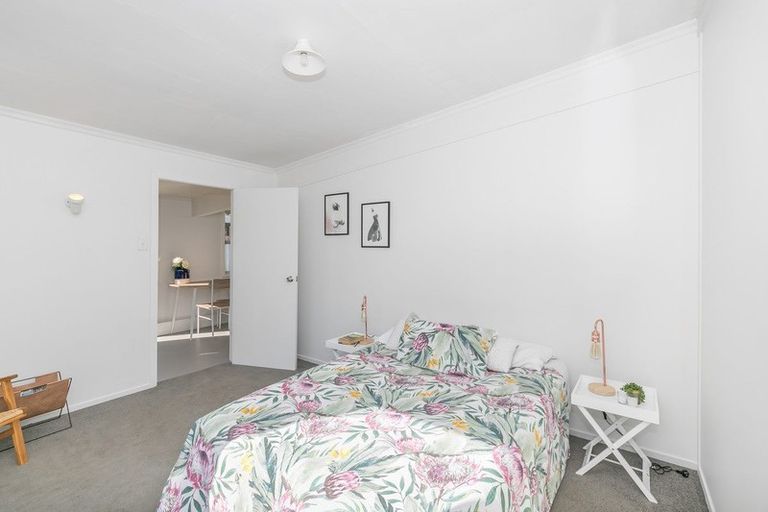 Photo of property in 16 Vesty Avenue, Hillcrest, Hamilton, 3216