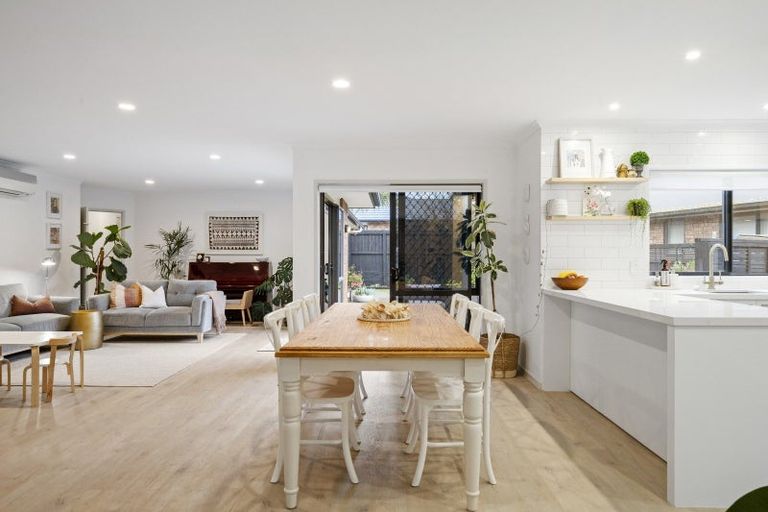 Photo of property in 15 Greig Place, Pukekohe, 2120