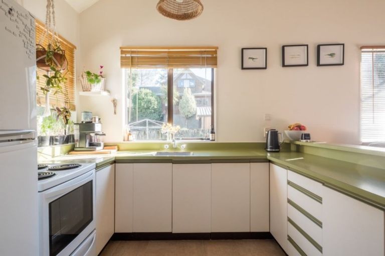 Photo of property in 16b Heatherlea Street, Outer Kaiti, Gisborne, 4010