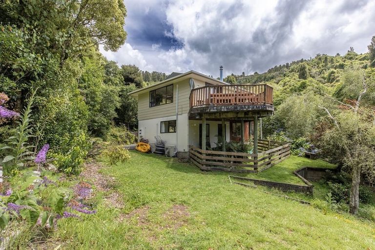 Photo of property in 67 Hauraki Terrace, Pukawa Bay, Turangi, 3381
