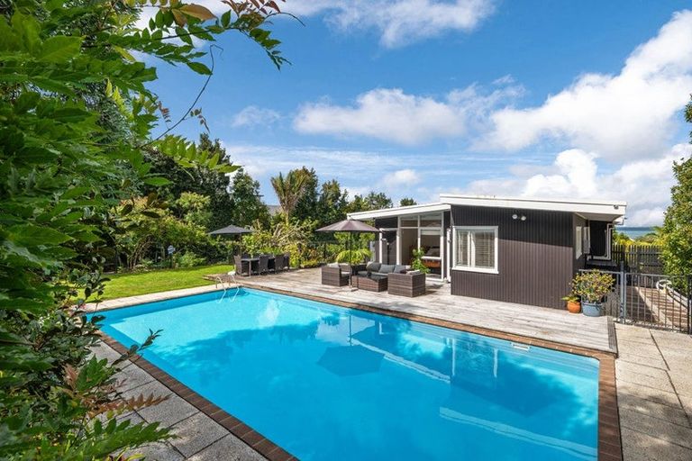 Photo of property in 53 Parr Terrace, Castor Bay, Auckland, 0620