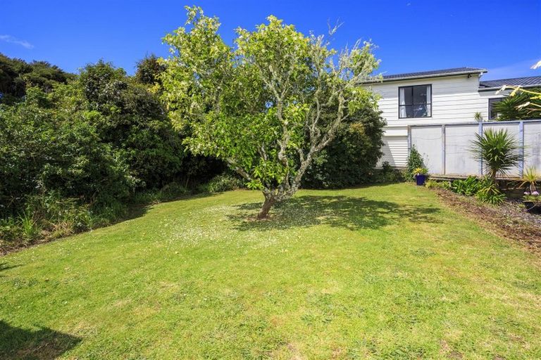 Photo of property in 225 Manuka Road, Bayview, Auckland, 0629