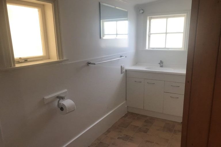 Photo of property in 1147 Ngunguru Road, Kiripaka, Whangarei, 0173