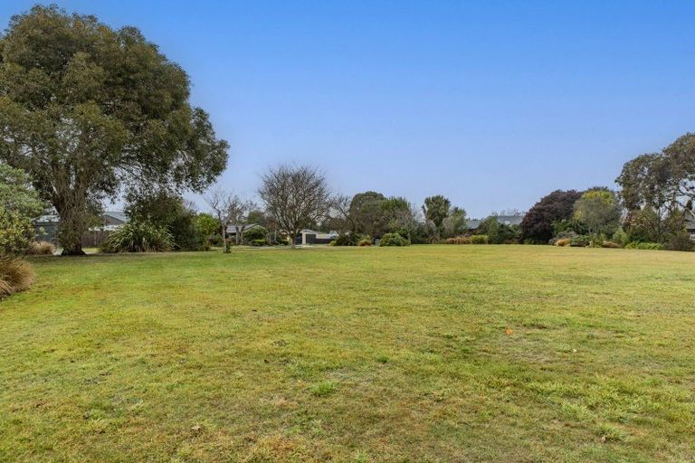 Photo of property in 5b Norton Place, Woodend, 7610