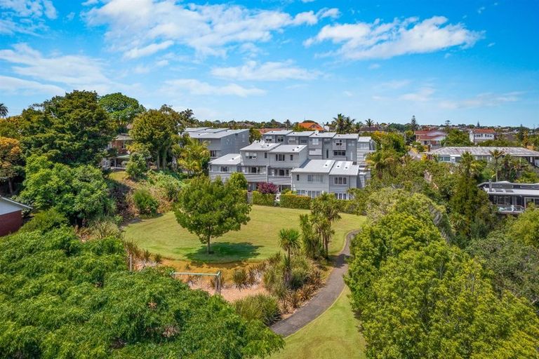 Photo of property in Habitat Apartments, 17/31 Byron Avenue, Takapuna, Auckland, 0622