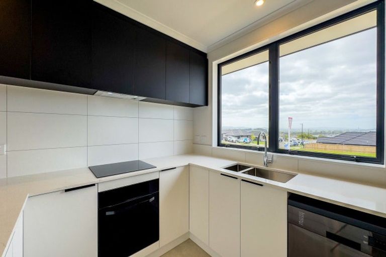 Photo of property in 2 Bathurst Crescent, Pokeno, 2402