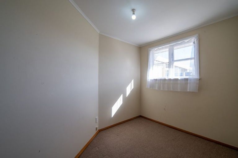 Photo of property in 27 Willis Street, Bader, Hamilton, 3206