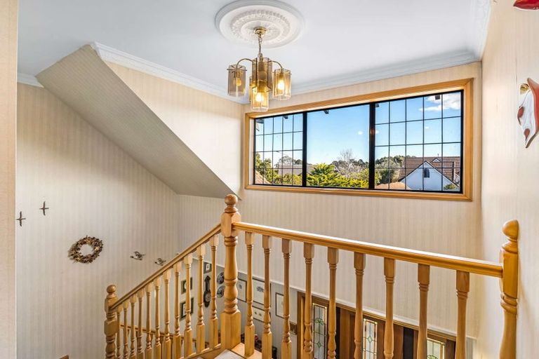 Photo of property in 43 Kilkenny Place, Fitzherbert, Palmerston North, 4410