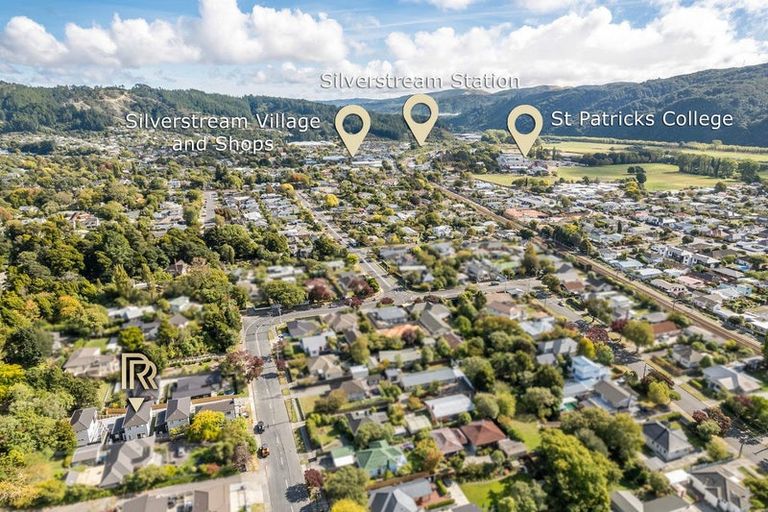 Photo of property in 70c Heretaunga Square, Silverstream, Upper Hutt, 5019