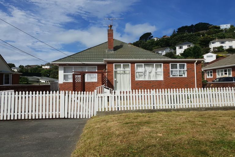 Photo of property in 61 Strathmore Avenue, Strathmore Park, Wellington, 6022