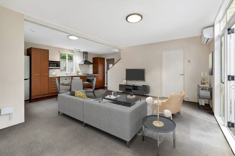 Photo of property in 4b The Quadrant, Miramar, Wellington, 6022