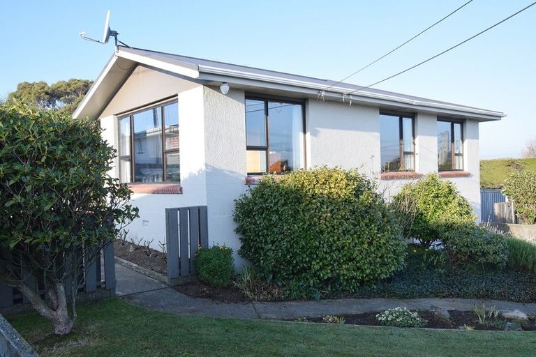 Photo of property in 30 Wicklow Street, Clifton, Invercargill, 9812