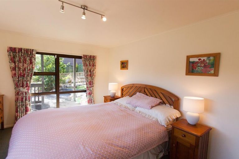 Photo of property in 1 Burnett Place, Lake Tekapo, 7999