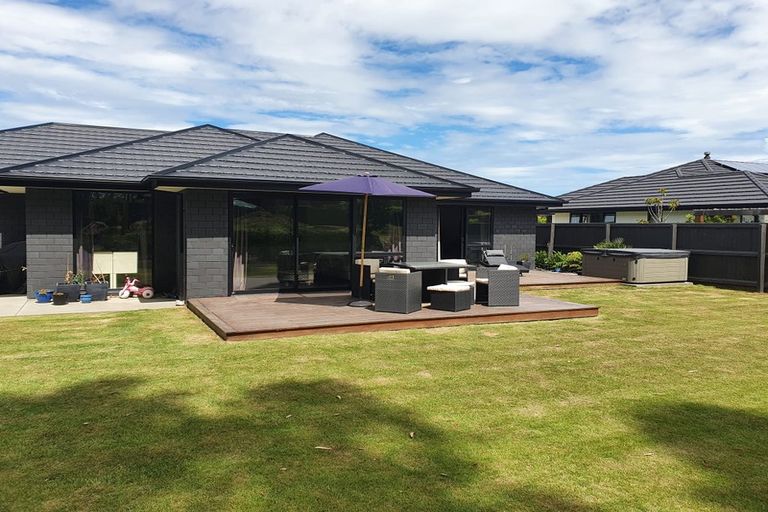 Photo of property in 11 Woodlaw Crescent, Prebbleton, 7604