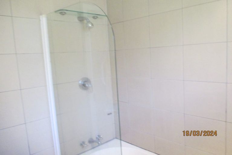 Photo of property in 77 Mcleod Road, Te Atatu South, Auckland, 0610