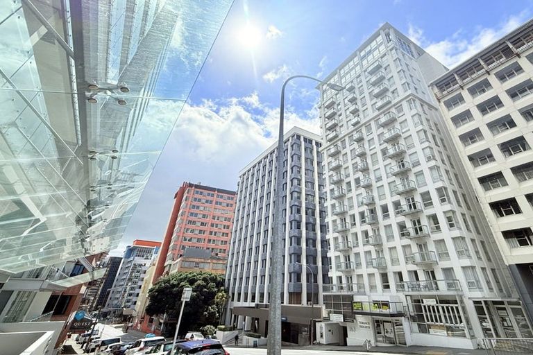 Photo of property in Terrace Heights Apartments, 13c/163 The Terrace, Wellington Central, Wellington, 6011