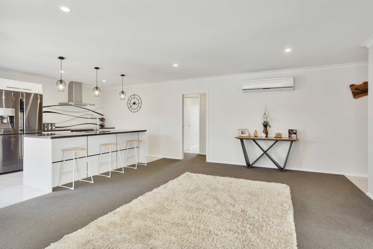 Photo of property in 92 Sutherland Drive, Kaiapoi, 7630