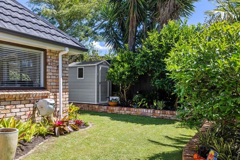 Photo of property in 9 Marie Avenue, Red Beach, 0932