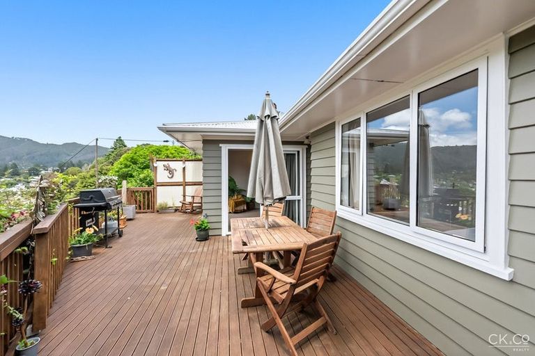 Photo of property in 67 Bird Grove, Stokes Valley, Lower Hutt, 5019