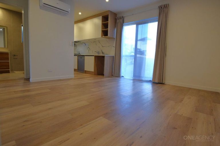 Photo of property in 14 Bela Vista Boulevard, Swanson, Auckland, 0614