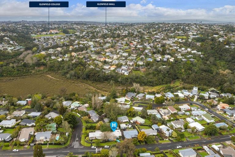 Photo of property in 71 Lauderdale Road, Birkdale, Auckland, 0626