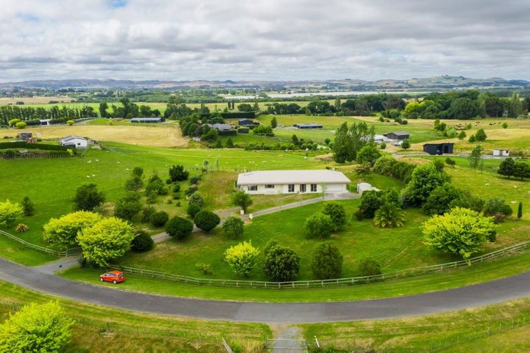 Photo of property in 33 Jg Wilson Drive, Waipukurau, 4281