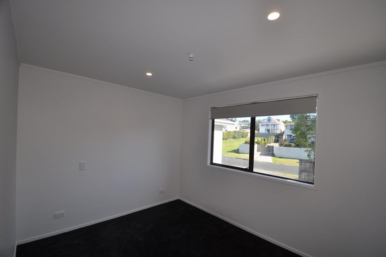 Photo of property in 8 Awatere Place, Snells Beach, 0920