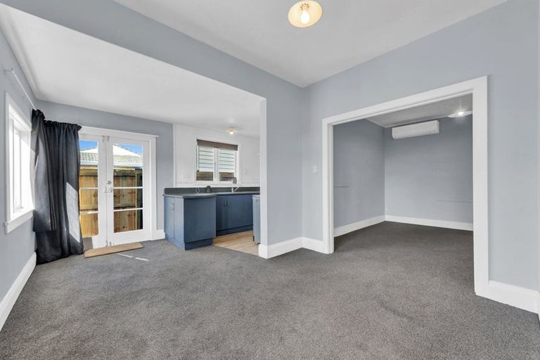 Photo of property in 12 Randolph Street, Woolston, Christchurch, 8062