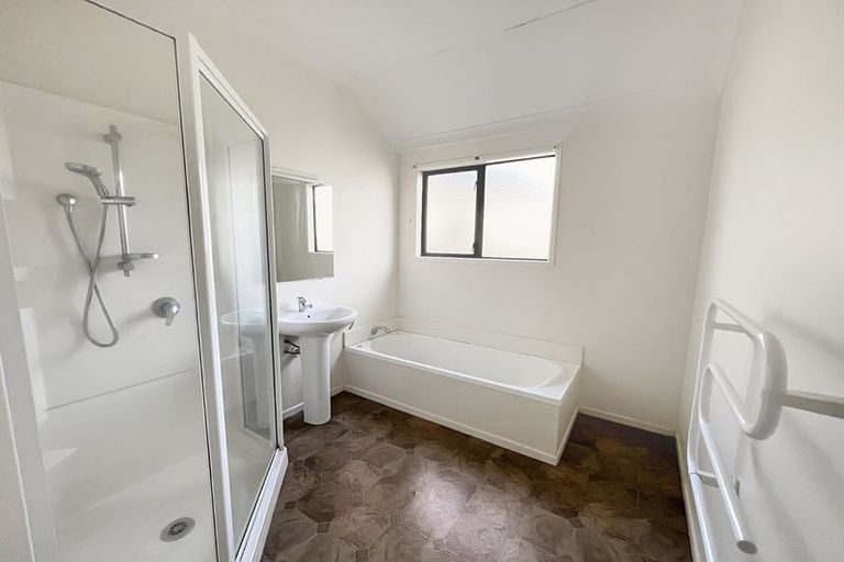 Photo of property in 30 Vogel Street, Roslyn, Palmerston North, 4414