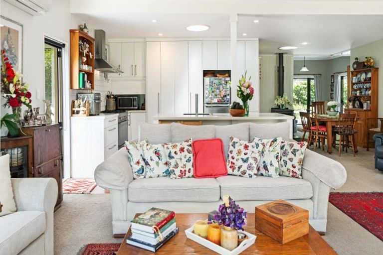 Photo of property in 23 Wharf Road, Clarks Beach, Pukekohe, 2679