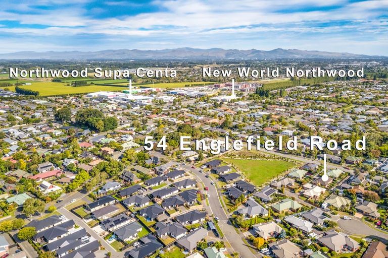Photo of property in 54 Englefield Road, Northwood, Christchurch, 8051