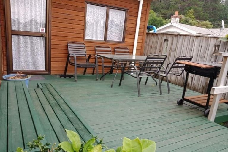 Photo of property in 2/12 Raukawa Street, Stokes Valley, Lower Hutt, 5019