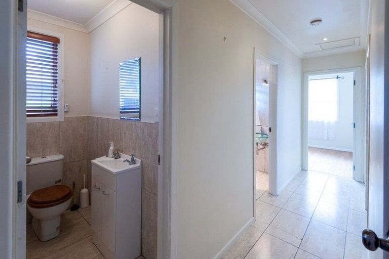 Photo of property in 16 Dunbar Place, Tokoroa, 3420