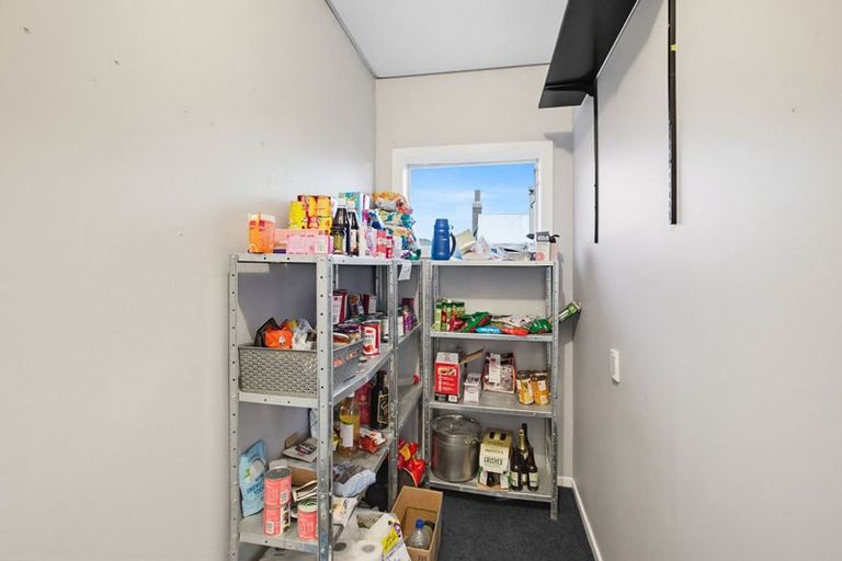 Photo of property in 37 York Road, Riversdale, 9776